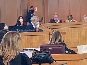 Omicidio via Montello, la difesa di De Marco punta ancora sull’infermità: supplemento di perizia sui suoi manoscritti - Corriere Salentino