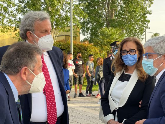 Emiliano con Don Ciotti a Calimera nel ricordo di Antonio Montinaro, Rocco Di Cillo, Vito Schifani, Giovanni Falcone e Francesca Morvillo - Corriere Salentino
