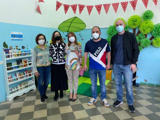 "La biblioteca va a scuola", allestite piccole biblioteche nelle scuole dell'infanzia neretine - Corriere Salentino