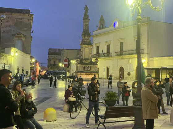 "No al Coprifuoco", in Piazza a Lequile si è svolta la manifestazione di "Donne e Patrioti in Movimento” - Corriere Salentino