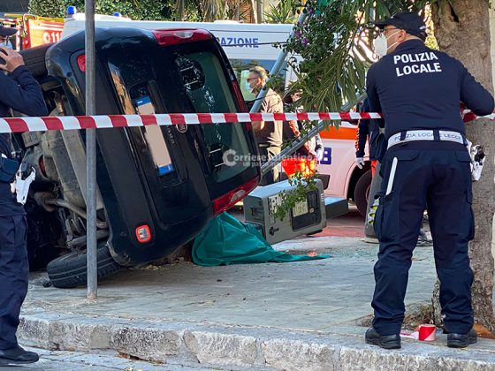 Tragedia in città, impatto tra auto all'incrocio: muore 64enne - Corriere Salentino