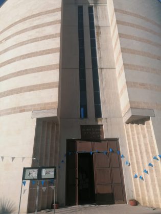 “Disponibile a benedire il Lecce e gli spogliatoi dello stadio”. Per Don Antonio “possiamo farcela, c’è ancora speranza” - Corriere Salentino