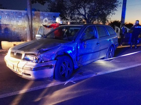 Tragedia sulla litoranea: scontro con auto e muro, poi moto prende fuoco. Muore centauro - Corriere Salentino