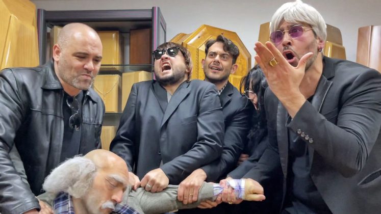 I "The Lesionati" tornano con "Lassa lu nonnu" tra fatti veri e barzellette, tra finzione e realtà - Corriere Salentino