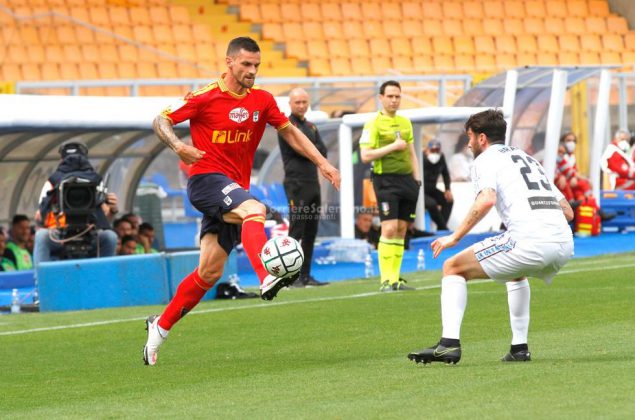 Doccia fredda al Via del Mare, Lecce-Cittadella 1-3 - Corriere Salentino