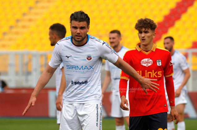 Doccia fredda al Via del Mare, Lecce-Cittadella 1-3 - Corriere Salentino