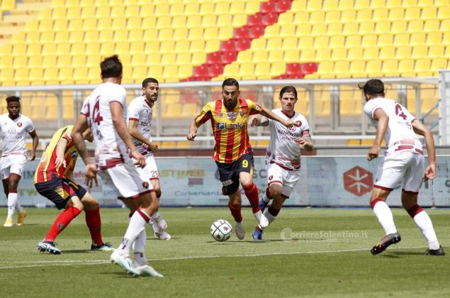 Saranno playoff, Lecce-Reggina 2-2 - Corriere Salentino