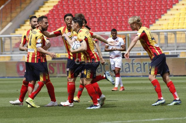 Saranno playoff, Lecce-Reggina 2-2 - Corriere Salentino