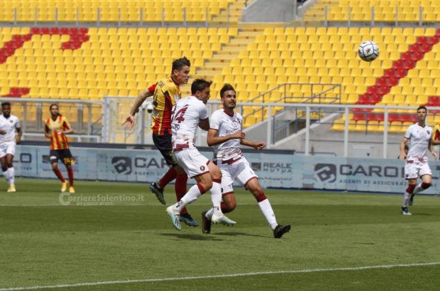 Saranno playoff, Lecce-Reggina 2-2 - Corriere Salentino