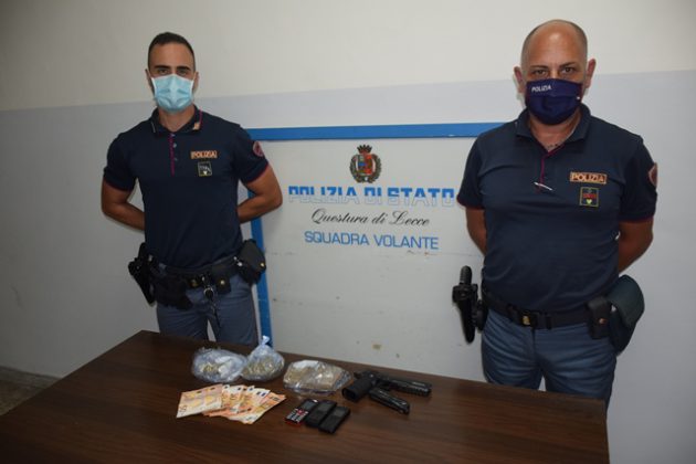 Ai domiciliari a scontare condanna, ma in casa ha droga per lo spaccio e pistola a gas: nuovi guai per un 21enne - Corriere Salentino