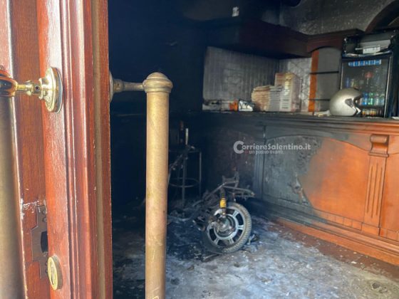 Notte di incendi: alle fiamme un kebab-pizzeria alle porte del centro di Lecce e due vetture in provincia - Corriere Salentino