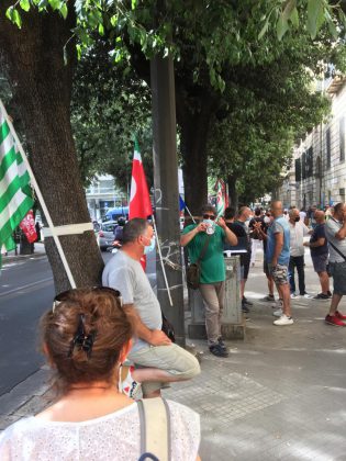 Sciopero del settore igiene ambientale contro l’articolo che moltiplica i subappalti e mette a rischio sicurezza ed efficienza - Corriere Salentino