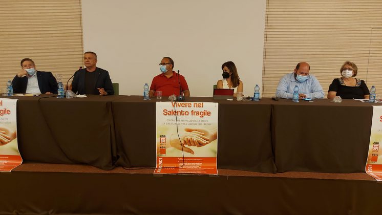 Sciopero del settore igiene ambientale contro l’articolo che moltiplica i subappalti e mette a rischio sicurezza ed efficienza - Corriere Salentino