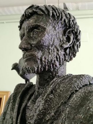 "Quando la didattica si fa arte", al "Giannelli" di Parabita la presentazione della scultura di San Francesco d'Assisi - Corriere Salentino