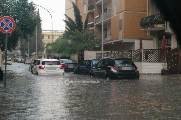 Forte maltempo si abbatte sul capoluogo: strade allagate e traffico in tilt - Corriere Salentino
