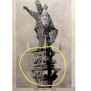 La colonna di Sant’Oronzo libera dalle impalcature. “Appartiene a Brindisi”. Rossi: “Passo a prenderla”. Le polemiche e la bacchettata di Montinari al sindaco - Corriere Salentino