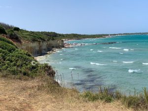 Annegano alla Baia dei Turchi per salvarsi a vicenda: muoiono due giovani turisti foggiani - Corriere Salentino