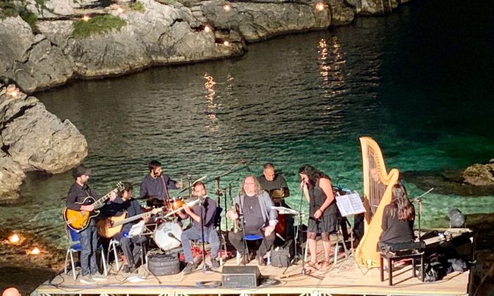 "Blue Moon", spettacolo sul mare a Marittima - Corriere Salentino