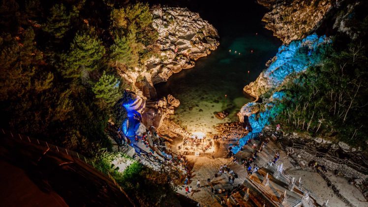 "Blue Moon", spettacolo sul mare a Marittima - Corriere Salentino