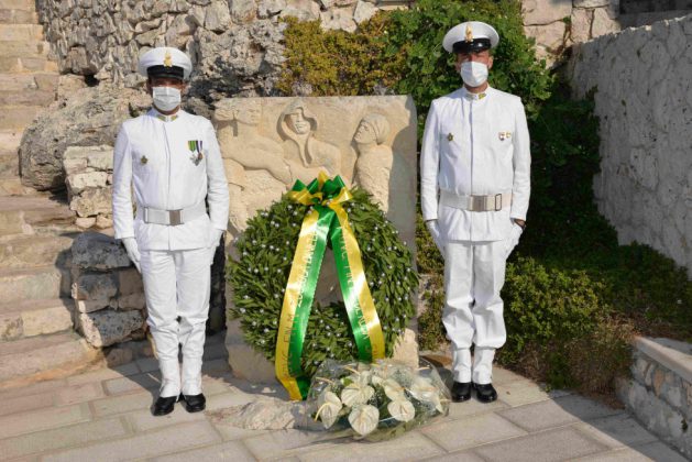 Castro: commemorati i finanzieri Salvatore De Rosa e Daniele Zoccola, medaglie d’oro al valore civile - Corriere Salentino