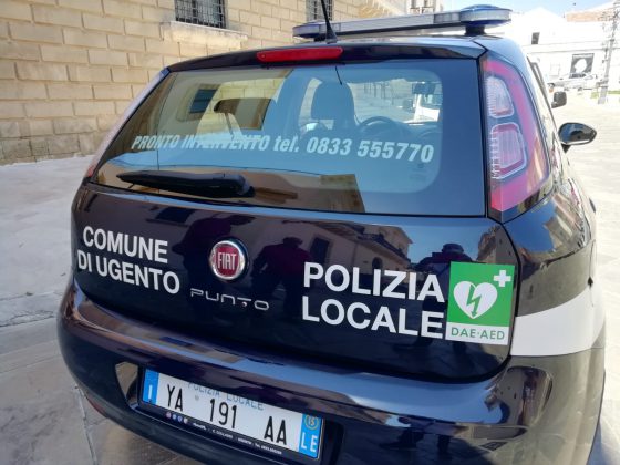 La Polizia Locale di Ugento da oggi pronta ad intervenire con il defibrillatore - Corriere Salentino