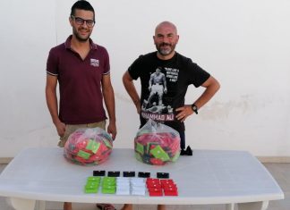 “Difendere Nardò” distribuisce portacicche in spiaggia