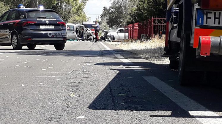 Schianto fatale tra auto e furgoncino sulla provinciale: muore un uomo - Corriere Salentino