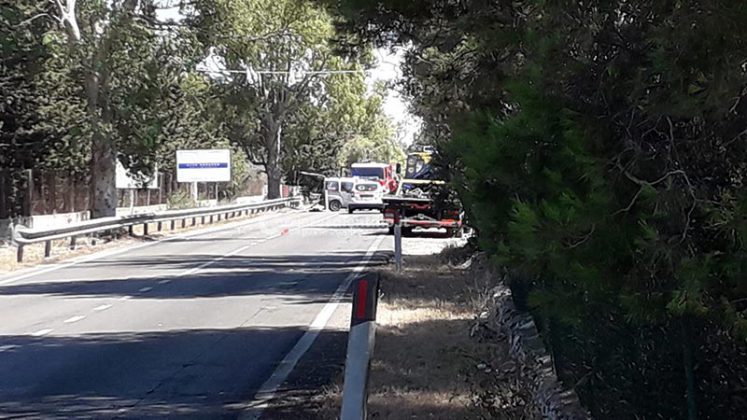 Schianto fatale tra auto e furgoncino sulla provinciale: muore un uomo - Corriere Salentino