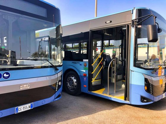 Lecce, consegnati tredici nuovi mezzi Euro VI per il trasporto pubblico - Corriere Salentino
