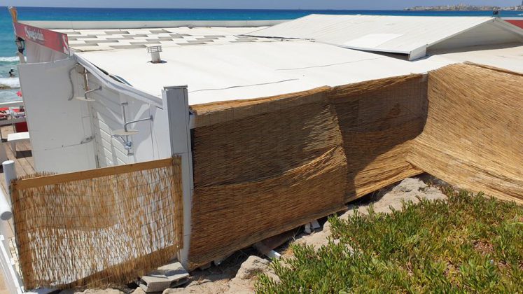 Occupazione di spiagge libere, abusivismo e prodotto ittico non tracciato: scattano denunce, sequestri e sanzioni - Corriere Salentino