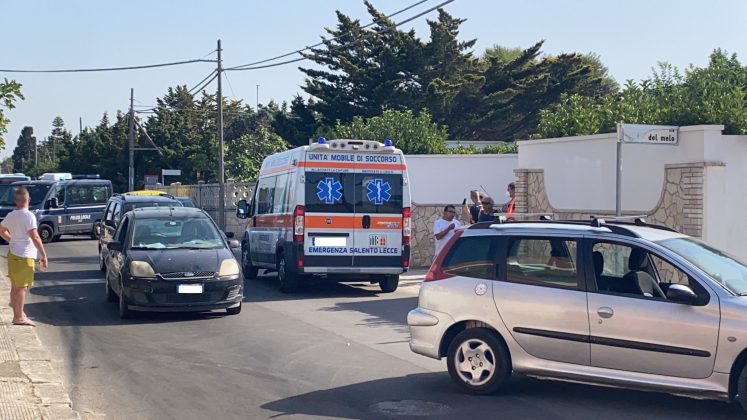 Tamponamento a catena all'ingresso della marina: tre auto coinvolte, strada chiusa per rilievi - Corriere Salentino