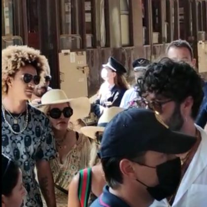 Madonna in giro per Lecce, l’arrivo in stazione filmato da pochi fortunati - Corriere Salentino