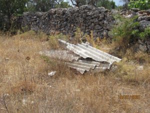 Discarica di rifiuti contenenti amianto a Galatone, impianto da adeguare alle nuove tecnologie: la Provincia riesamina l’AIA, l’apertura slitta e le campagne si riempiono di eternit - Corriere Salentino