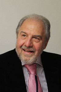 Sua Maestà Britannica vista con gli occhi del giornalista Antonio Caprarica - Corriere Salentino