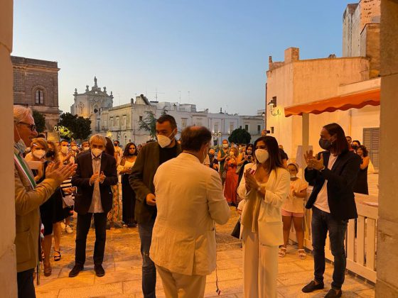 Il taglio del nastro della 49° edizione della Mostra Mercato della Ceramica Artigianale: un viaggio nella tradizione attraverso le vie del borgo di Cutrofiano - Corriere Salentino