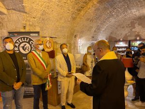 Il taglio del nastro della 49° edizione della Mostra Mercato della Ceramica Artigianale: un viaggio nella tradizione attraverso le vie del borgo di Cutrofiano - Corriere Salentino