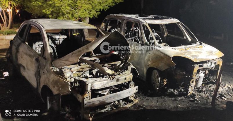 Divampano le fiamme in una tenuta nel basso Salento, incendio distrugge due auto: si indaga sulle cause - Corriere Salentino