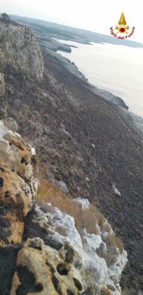 Inferno di fuoco a Porto Badisco: panico tra la gente, turisti in fuga. Evacuate abitazioni - Corriere Salentino