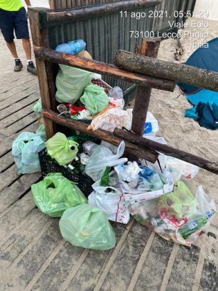 San Lorenzo, spiagge leccesi prese d’assalto. Valli: “Spettacolo indecoroso. Necessario un intervento straordinario di pulizia” - Corriere Salentino