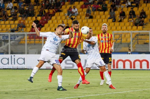 Brodino al Via del Mare, pareggio tra Lecce e Como - Corriere Salentino