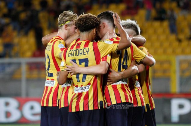 Brodino al Via del Mare, pareggio tra Lecce e Como - Corriere Salentino