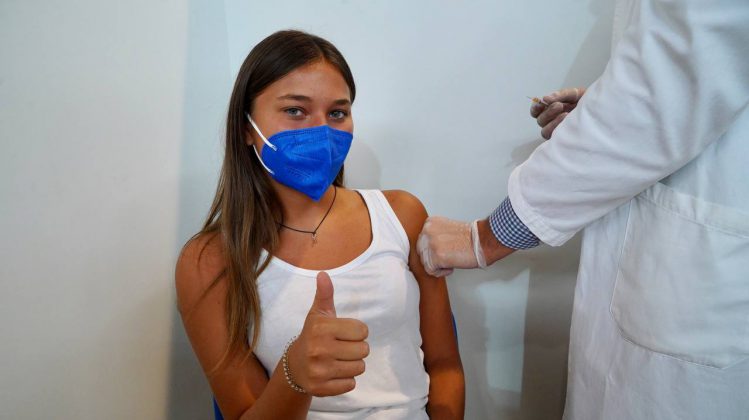 Al via in Puglia la vaccinazione scuola per scuola: migliaia gli studenti che stanno dando la loro adesione - Corriere Salentino