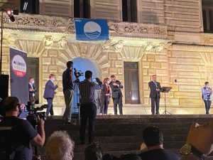 M5S a caccia di voti nel Salento, Di Maio a Nardò per Falangone: “I sindaci faranno la differenza con i soldi dell’Europa”. La difesa del reddito di cittadinanza - Corriere Salentino