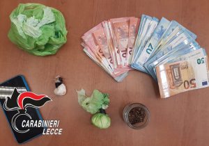 Durante la perquisizione spuntano quasi 2,5 chili di droga: arrestato 39enne. Altro arresto a Supersano - Corriere Salentino