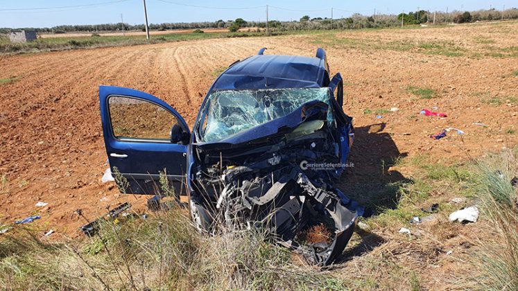 Tremendo frontale tra due auto: sette feriti, tra cui tre bambini. Grave uno dei due conducenti - Corriere Salentino