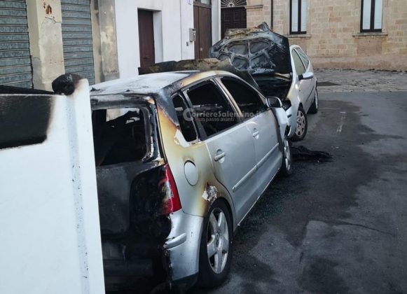 Notte di fuoco nel basso Salento: incendio danneggia due auto, bar e abitazione. Si indaga sulle cause - Corriere Salentino