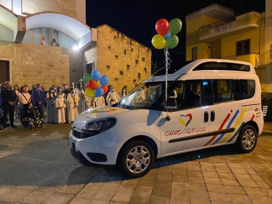Cuore Amico a Galatone: ecco l'auto attrezzata per il piccolo Joele - Corriere Salentino