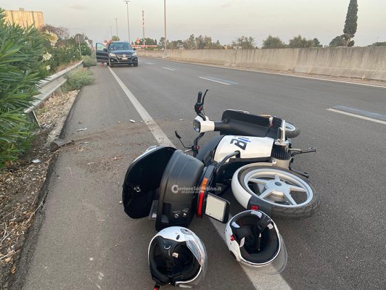 Schianto con lo scooter elettrico sulla via del ritorno dal mare, due feriti: donna incinta in “codice rosso” al Fazzi - Corriere Salentino