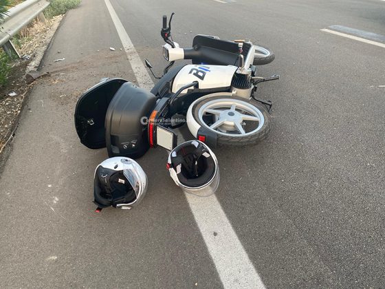 Schianto con lo scooter elettrico sulla via del ritorno dal mare, due feriti: donna incinta in “codice rosso” al Fazzi - Corriere Salentino