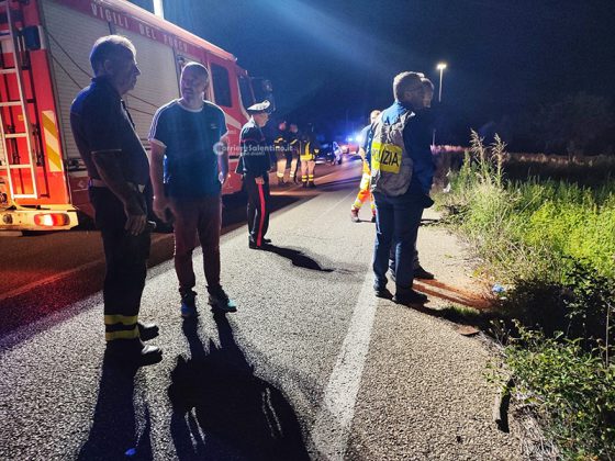Ancora sangue sulle strade: ragazza perde il controllo della moto e sbatte contro auto, muore 37enne - Corriere Salentino